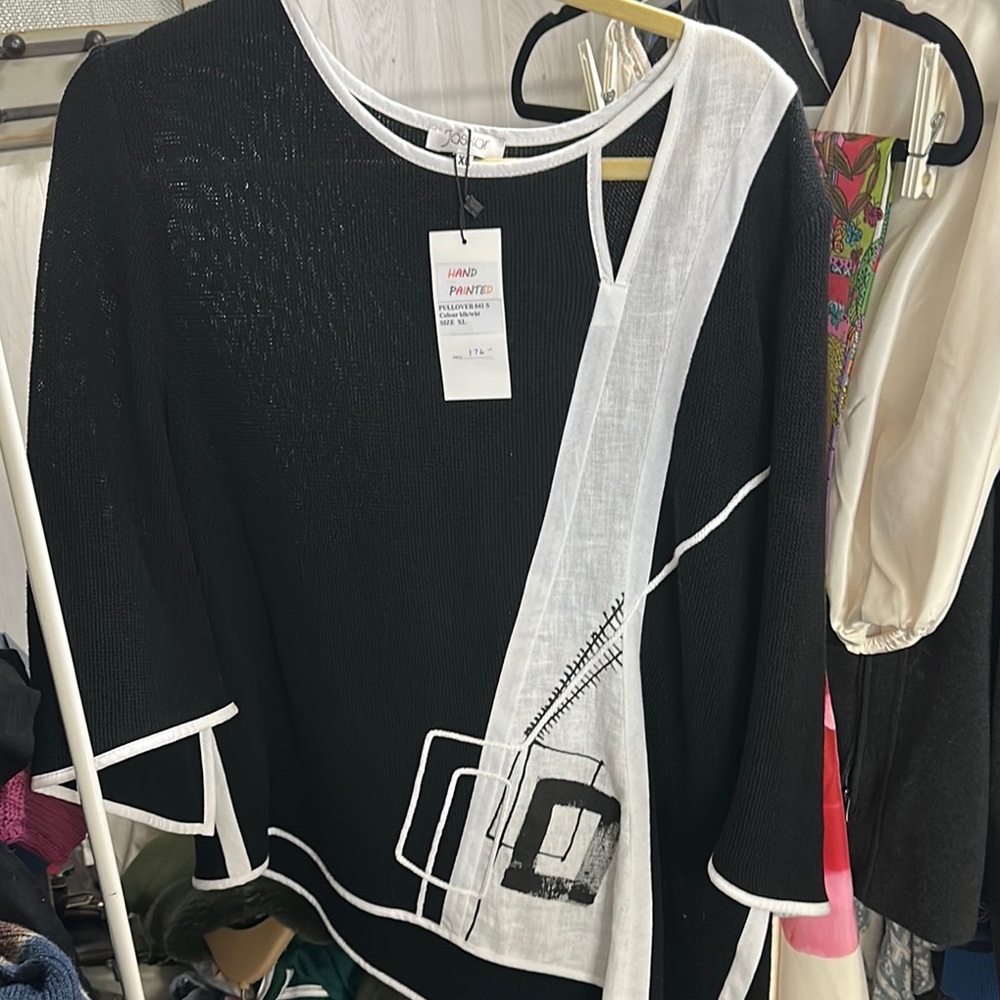 Black and White Artistic Top